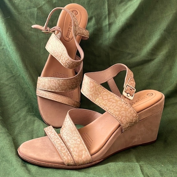 Brand New Corso Como Genuine Leather Neutral Tan Leopard Print Wedge Sandals - Picture 1 of 13